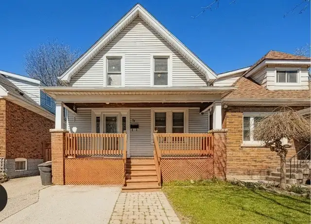 73 Tragina Av. N, Hamilton - 3 Beds 2 Baths House for Rent