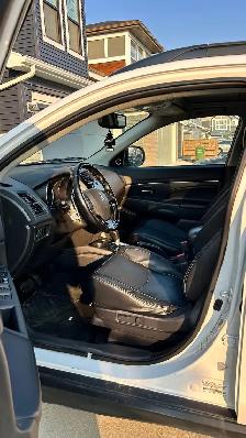 White Mitsusubishi RVR 2016 for Sale - Photo 4