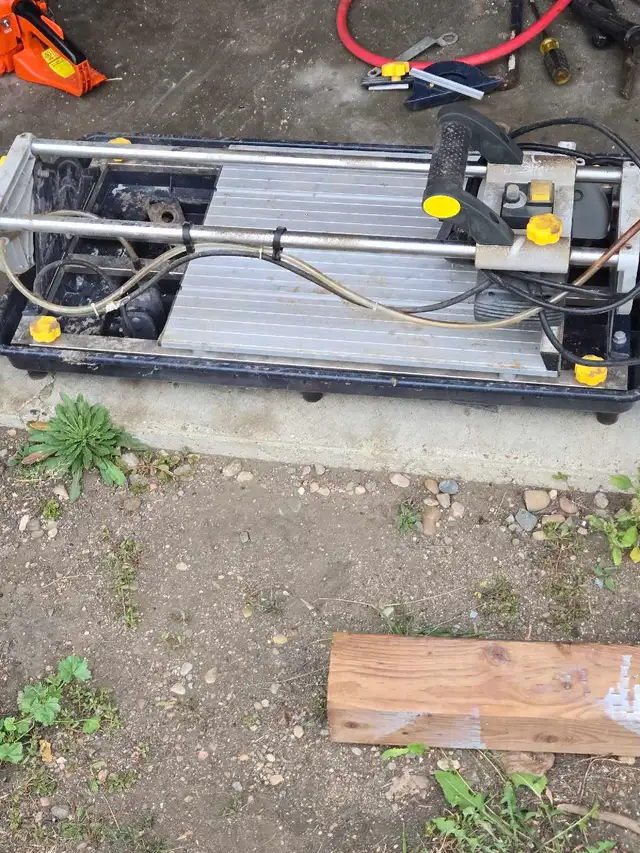 Rock/Tile Cutting Saw