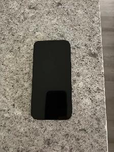 I phone 14 - Photo 2
