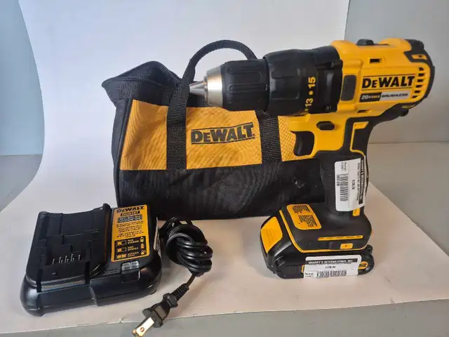 Dewalt DCD777 Drill w/1.3ah battery/charger/bag (28051095)