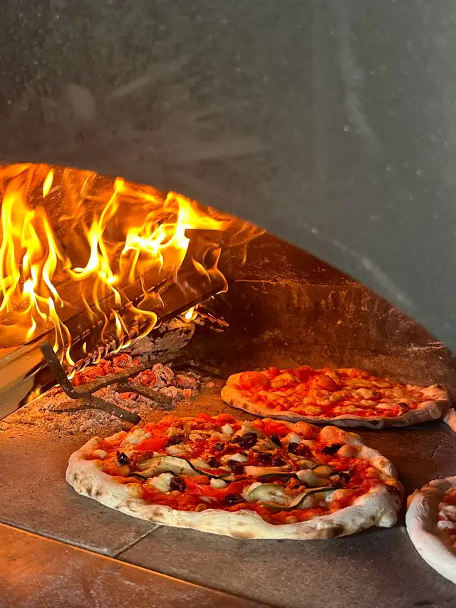 Experienced Pizzamaker