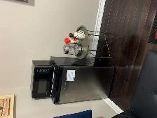 ROOM IN BASEMENT FOR RENT $1000 PLEASE CALL 365-996-6255 - Photo 5