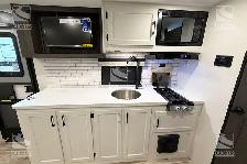 2026 VENTURE RV SPORTTREK STINGER LITE 171VMK - Photo 15