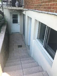 BEAUTIFUL LARGE ONE BEDROOM APARTMENT RENTAL - Photo 8