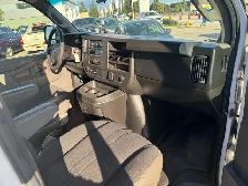 2018 GMC Savana 2500 135, 6.0L V8, Cruise Control, Power Windows - Photo 12
