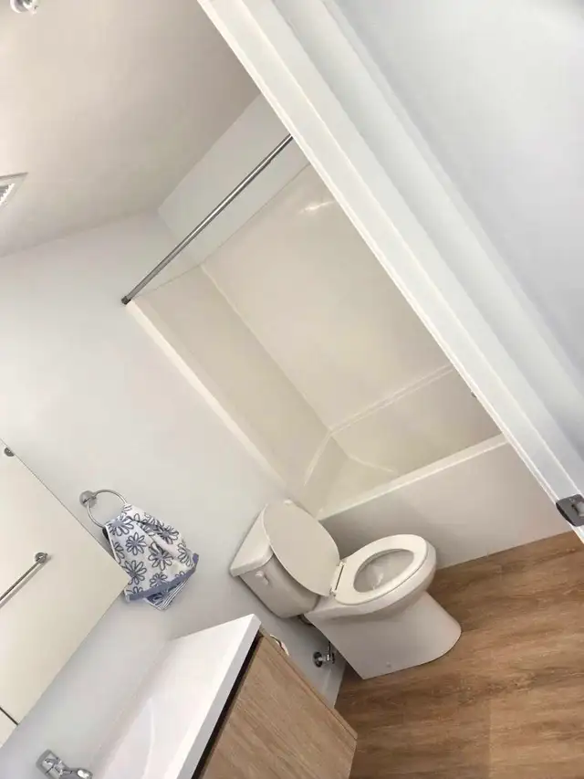 One bedroom in a 2-bed apartment