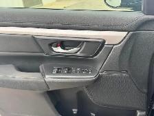 2017 Honda CR-V LX - Photo 16