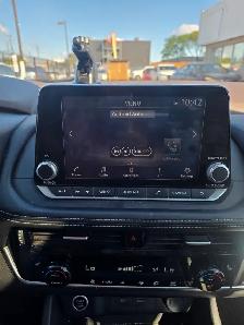 2021 Nissan Rogue SV - Photo 11