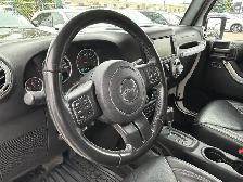 2016 Jeep Wrangler UNLIMITED SAHARA 4X4 - AUTOMATIC/NAVIGATION/H - Photo 25