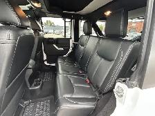 2016 Jeep Wrangler UNLIMITED SAHARA 4X4 - AUTOMATIC/NAVIGATION/H - Photo 37