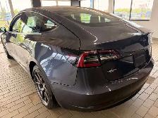 2022 Tesla Model 3 Long Range - Photo 2
