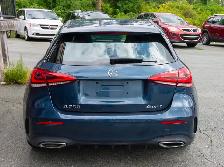 2022 Mercedes-Benz A-Class PANORAMIC SUNROOF | LEATHER | ALLO... - Photo 6