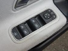 2022 Mercedes-Benz A-Class PANORAMIC SUNROOF | LEATHER | ALLO... - Photo 17