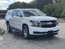 2018 Chevrolet Suburban 4x4 Automatic - Photo 2