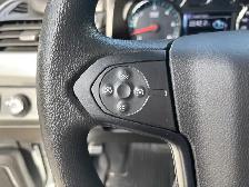 2018 Chevrolet Suburban 4x4 Automatic - Photo 19