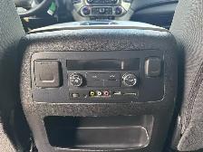 2018 Chevrolet Suburban 4x4 Automatic - Photo 35