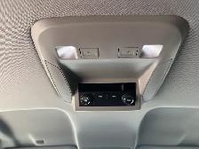 2018 Chevrolet Suburban 4x4 Automatic - Photo 36