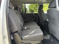 2018 Chevrolet Suburban 4x4 Automatic - Photo 46