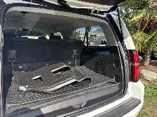 2018 Chevrolet Suburban 4x4 Automatic - Photo 55