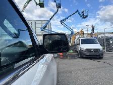 2018 Chevrolet Suburban 4x4 Automatic - Photo 59