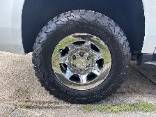 2018 Chevrolet Suburban 4x4 Automatic - Photo 64