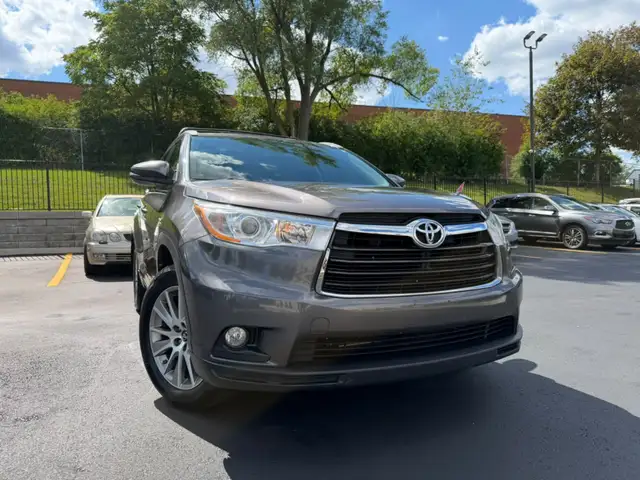 2016 Toyota Highlander AWD 4dr XLE