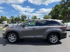 2016 Toyota Highlander AWD 4dr XLE - Photo 4
