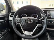 2016 Toyota Highlander AWD 4dr XLE - Photo 9