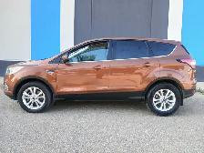 2017 Ford Escape SE - Photo 2
