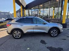 2021 Ford Escape Escape AWD Comfortable,tech-forward - Photo 3