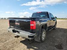 2017 GMC Sierra 2500HD - Photo 4