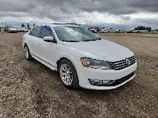 2013 Volkswagen Passat - Photo 2