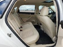 2013 Volkswagen Passat - Photo 18