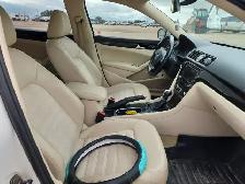 2013 Volkswagen Passat - Photo 19