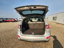 2010 Hyundai SANTA FE - Photo 22