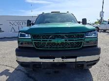2005 Chevrolet Silverado 2500HD - Photo 2