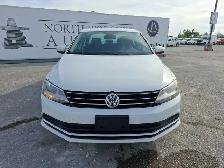 2016 Volkswagen Jetta - Photo 2