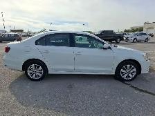 2016 Volkswagen Jetta - Photo 4