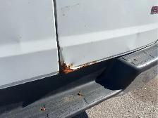2017 GMC Savana - Photo 26