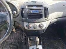 2010 Hyundai ELANTRA - Photo 12