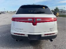 2012 Lincoln MKT - Photo 6