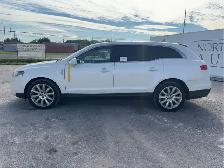 2012 Lincoln MKT - Photo 8