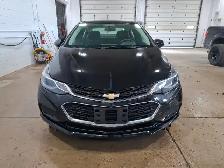 2016 Chevrolet Cruze - Photo 2
