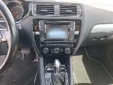 2016 Volkswagen Jetta - Photo 12