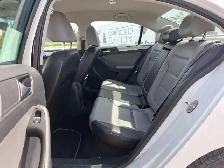 2016 Volkswagen Jetta - Photo 14