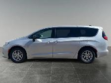 2024 Chrysler Grand Caravan SXT - Photo 2