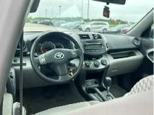 2012 Toyota RAV4 2WD 4dr I4 Base SUNROOF - Photo 5