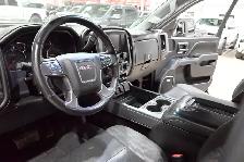 2018 GMC Sierra 3500HD Z71 Crew Cab - 4x4 - ONE OWNER - ALL TERR - Photo 12