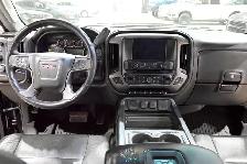 2018 GMC Sierra 3500HD Z71 Crew Cab - 4x4 - ONE OWNER - ALL TERR - Photo 13